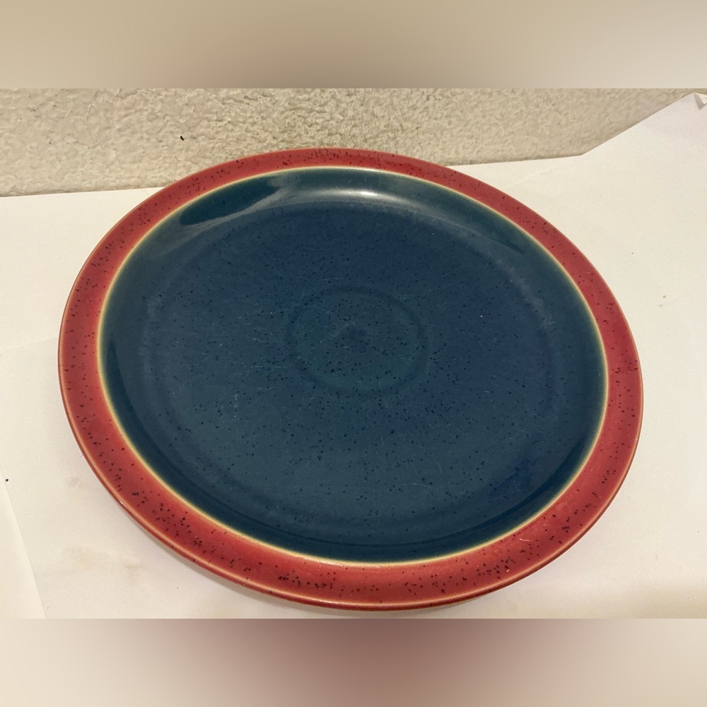 Denby HARLEQUIN Red & Blue Speckled England Stoneware 10.25" Dinner Plate